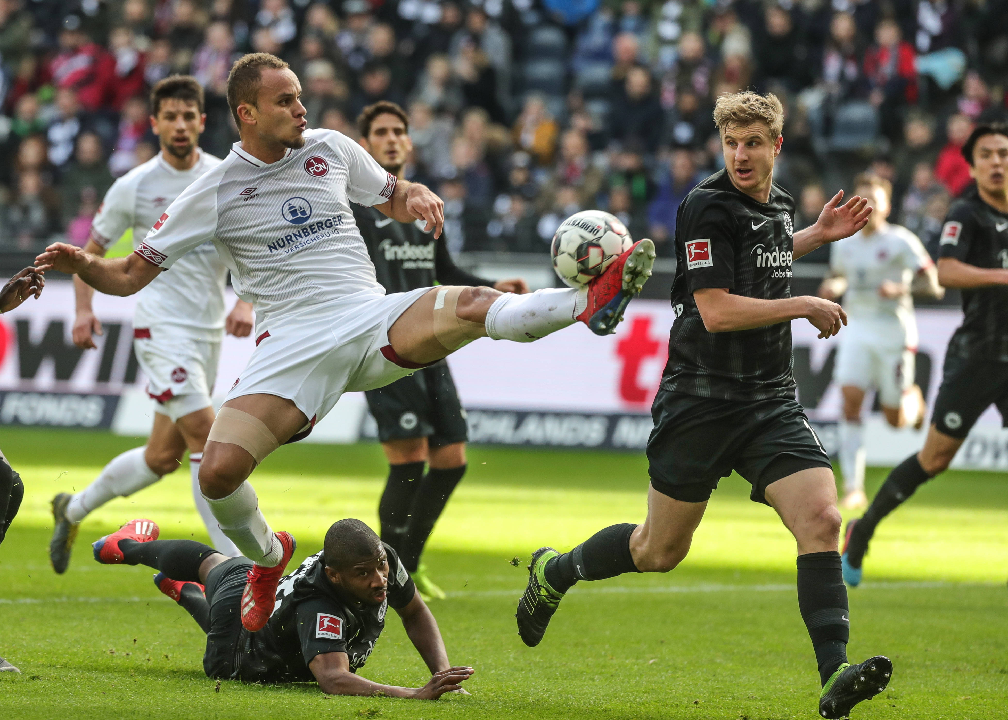 它们分别在 它们分别在