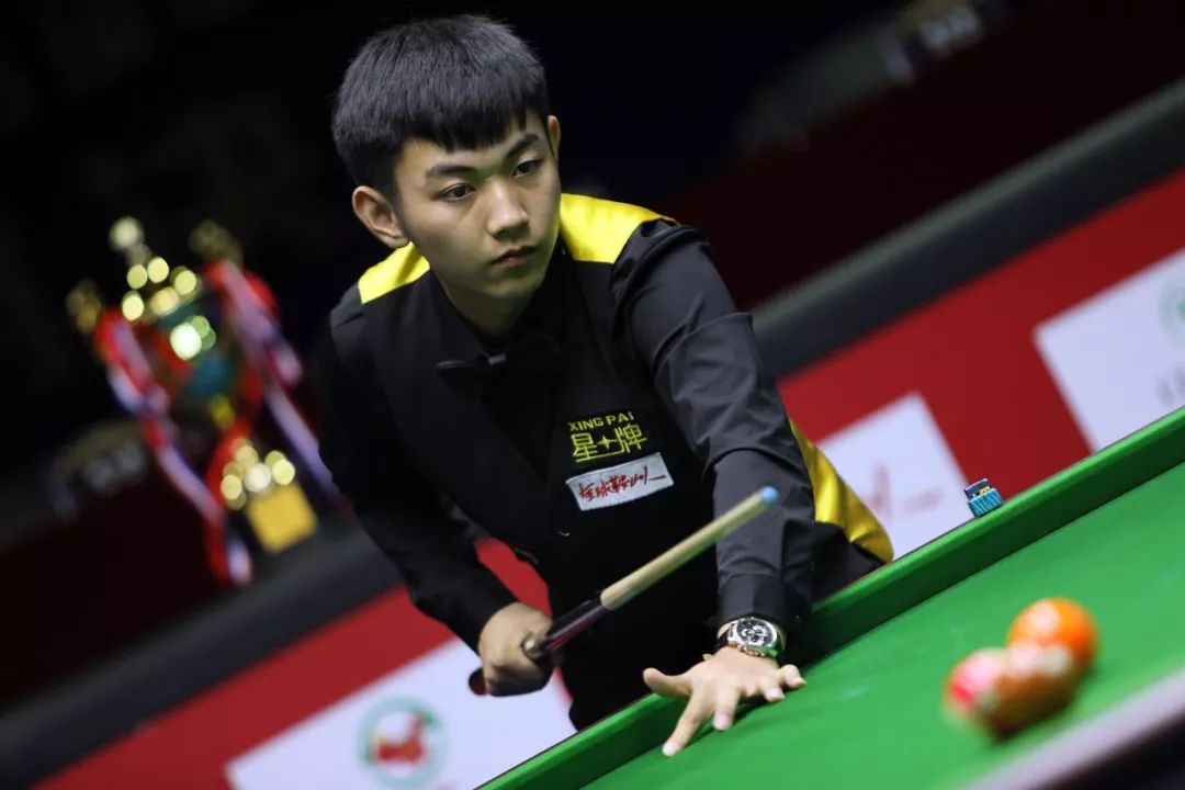 震撼开局 震撼开局