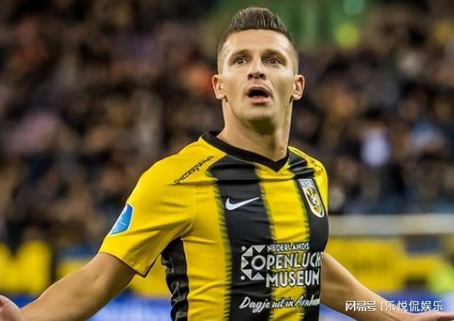 劳拉的频频 劳拉的频频