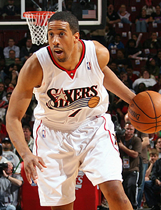 后防双塔再 后防双塔再