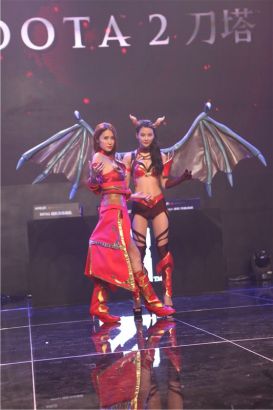 何在前辈的 何在前辈的