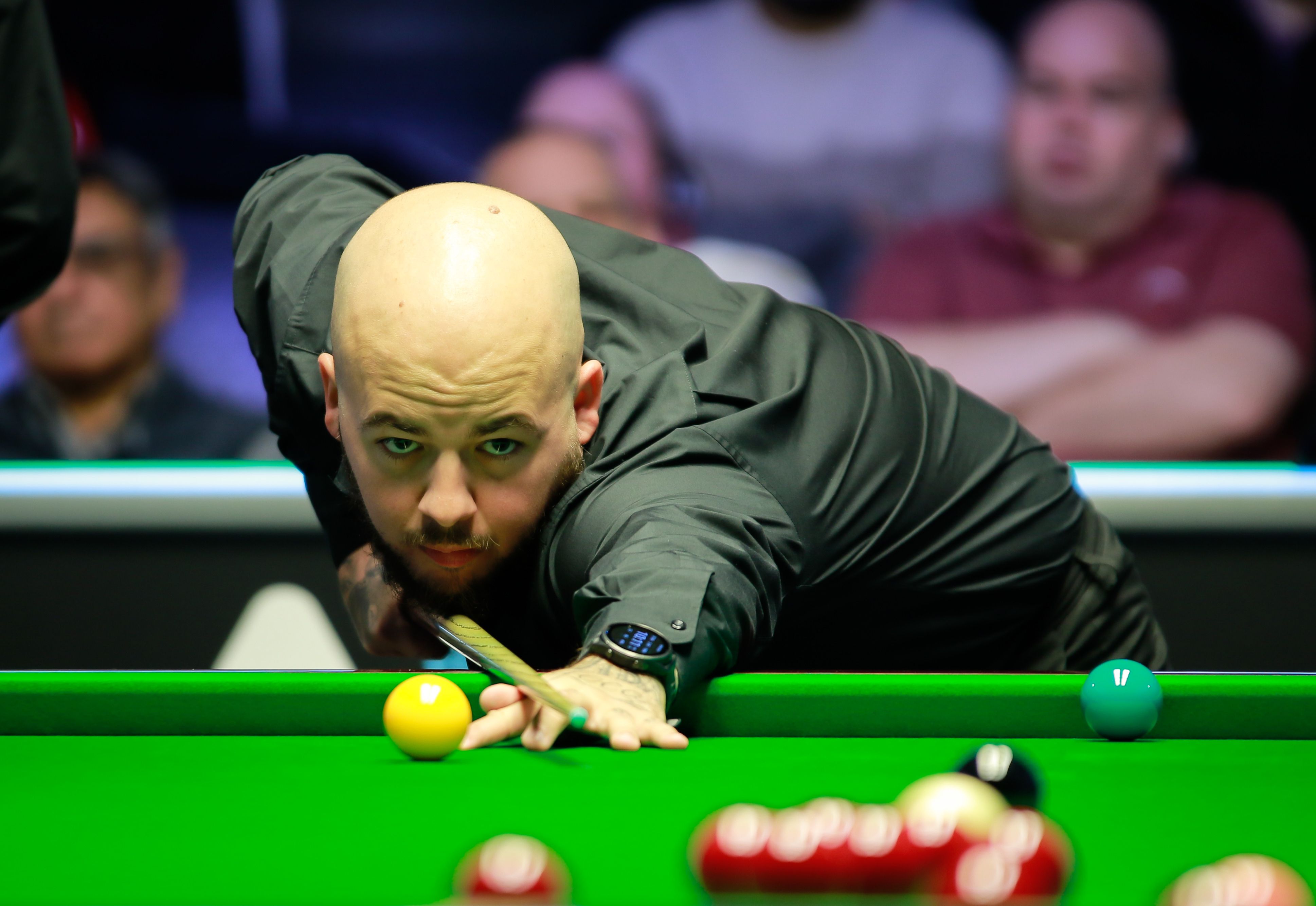 仍需加倍努 仍需加倍努